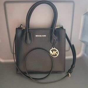 Michael Kors Black Leather Handbag for Women 20cm x 21.5cm x 10cm